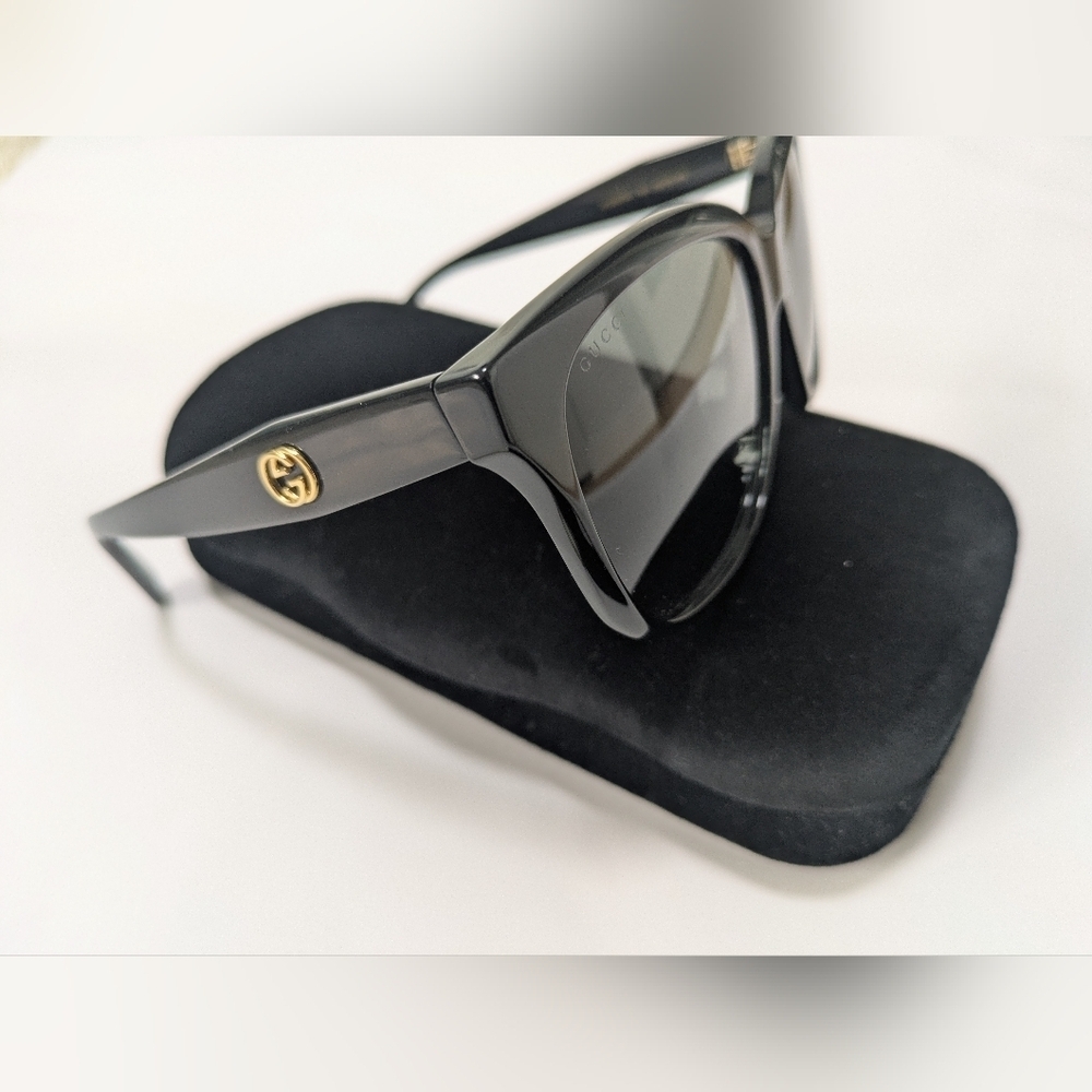 Gucci Women Square Sunglasses GG0800SA 001 Black/Grey Lens 56mm Authentic - Picture 2 of 10